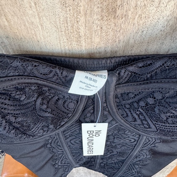 No Boundaries Black Lace Bustier Top - Picture 9 of 11